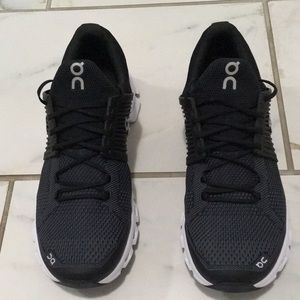 On cloud cloudswift sneakers